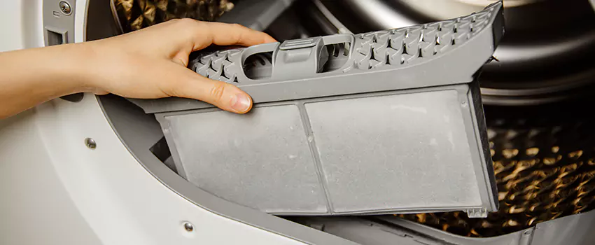 Signs Of A Clogged Dryer Lint Trap in Brandon, Mississippi